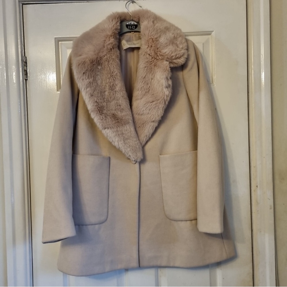 Zara NWOT cream light beige faux fur collar pocket from jacket coat